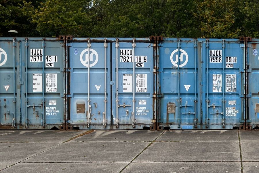 Cargo-worthy 20ft shipping containers