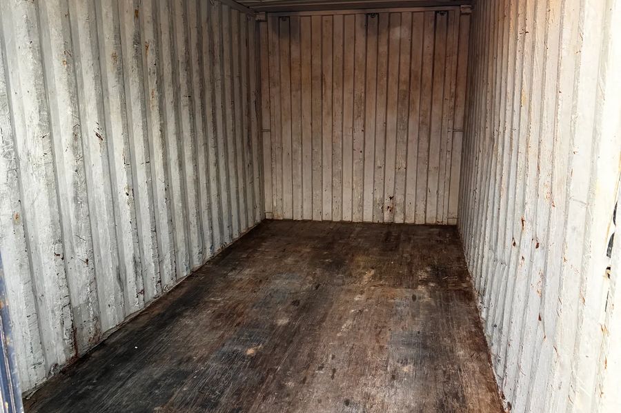 Cargo-worthy 20ft container interior floor
